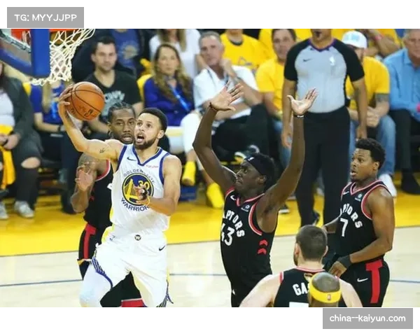 河南队古斯塔沃支点作用明显 头球破门展中锋战术价值